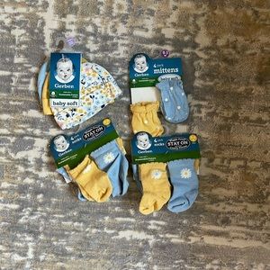 New Gerber socks, mittens and beanie